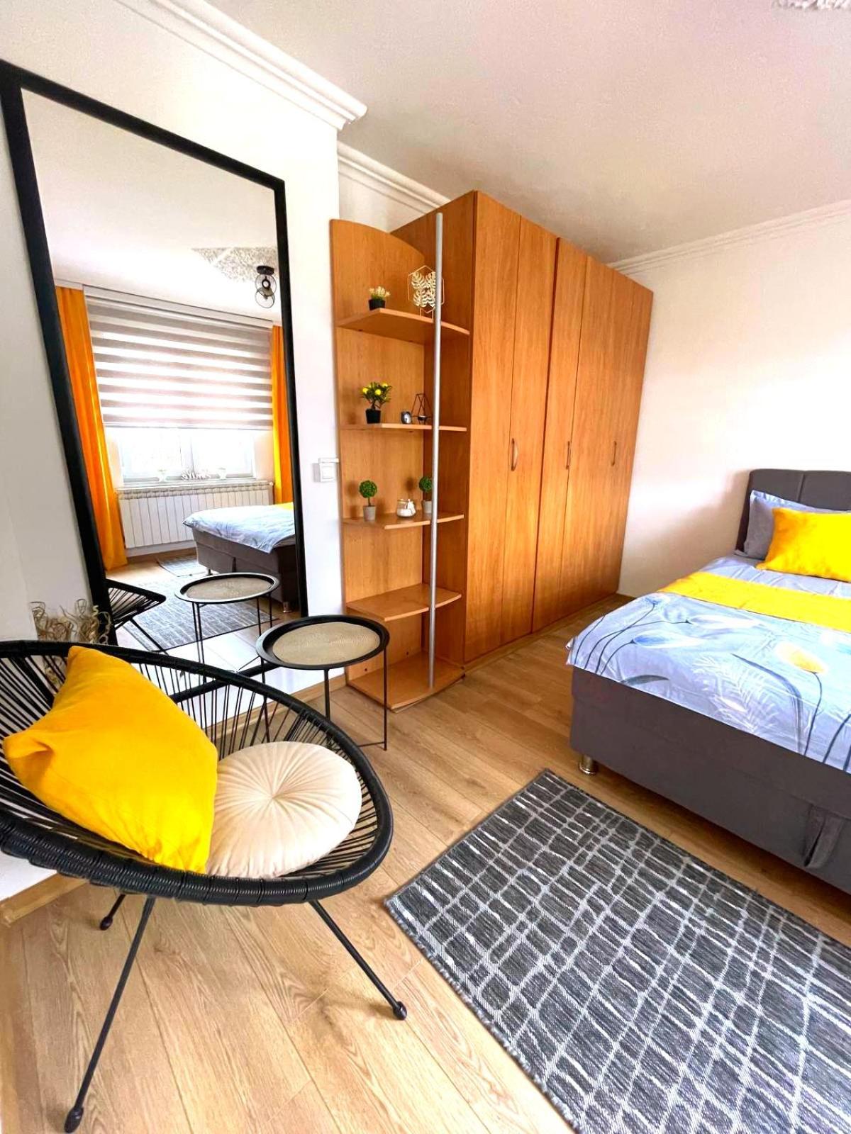 Garden Free Parking Apartment Sarajevo Exterior photo